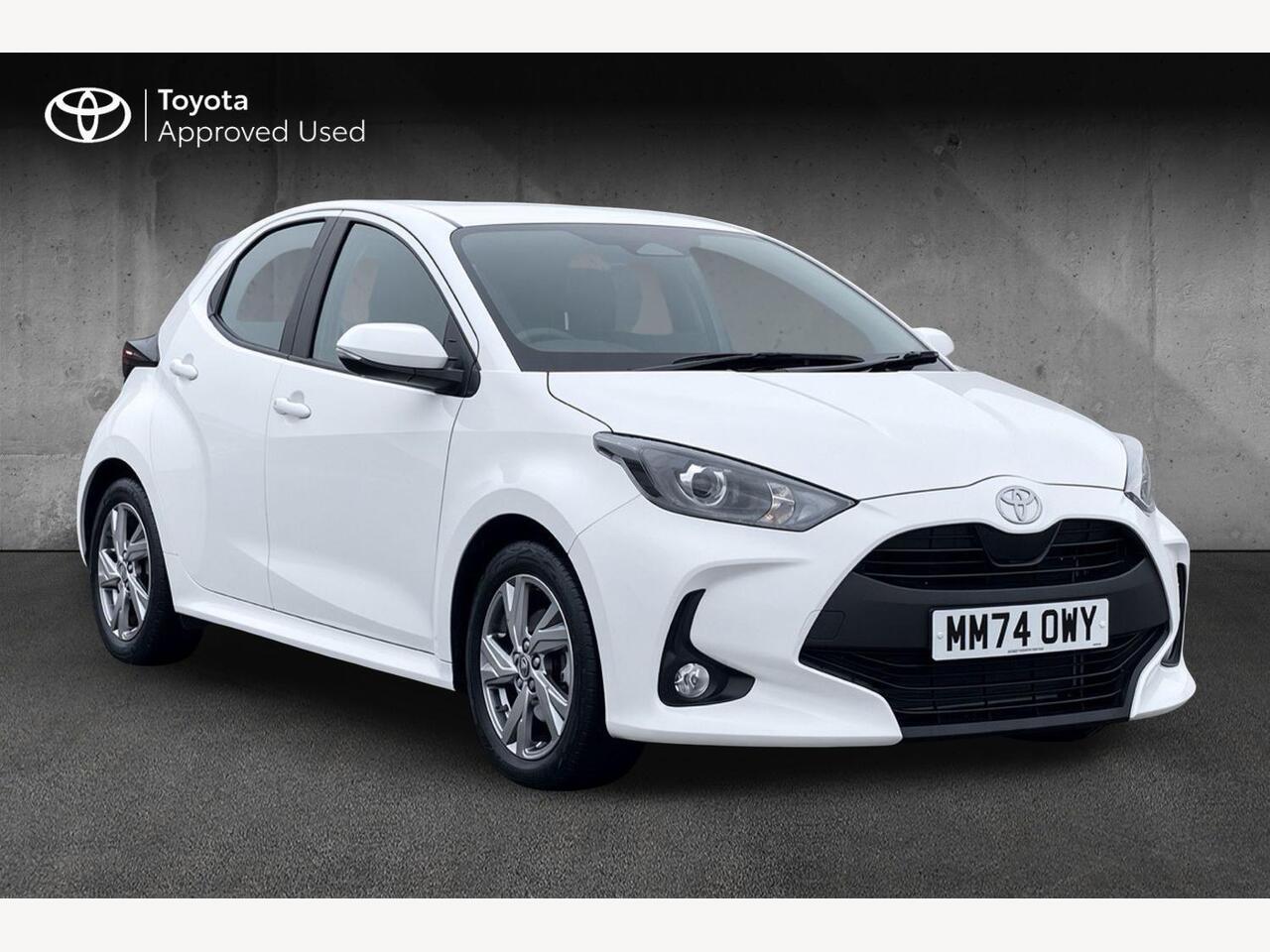 Main listing image - Toyota Yaris