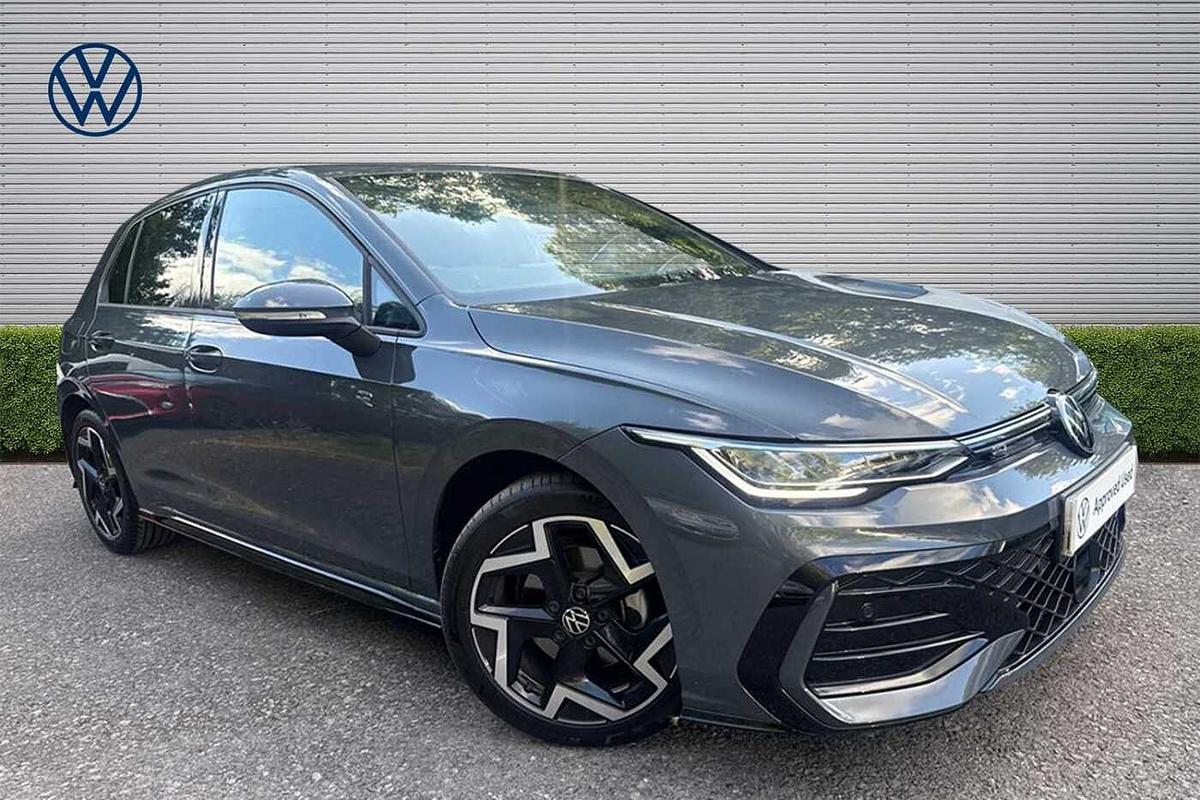 Main listing image - Volkswagen Golf