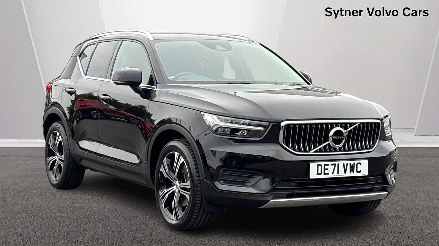 Main listing image - Volvo XC40