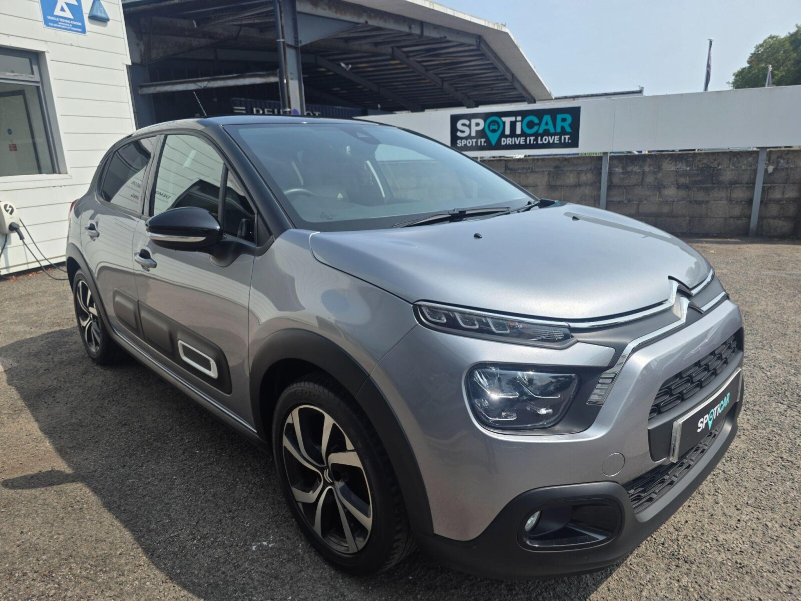Main listing image - Citroen C3