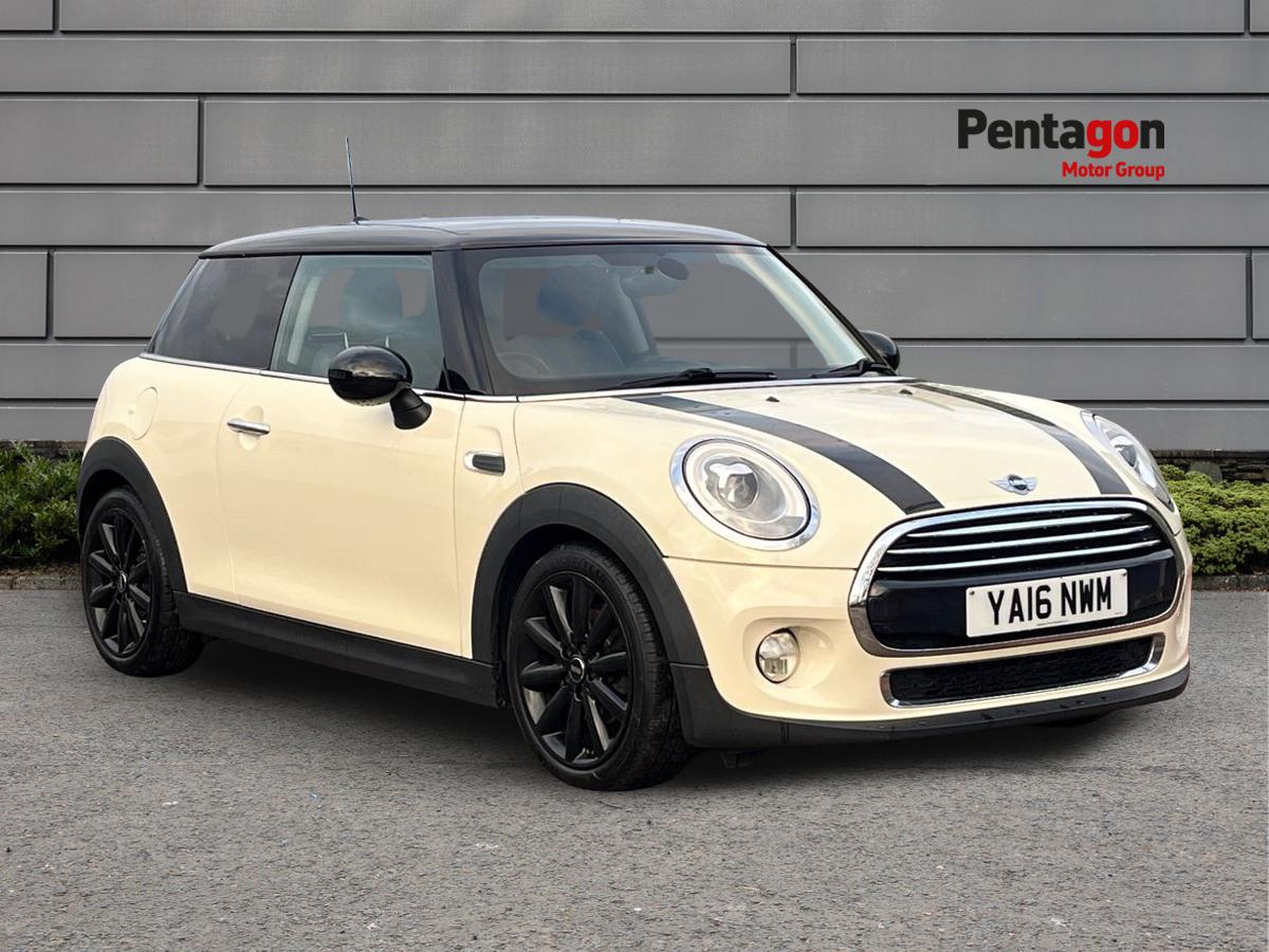 Main listing image - MINI Hatchback