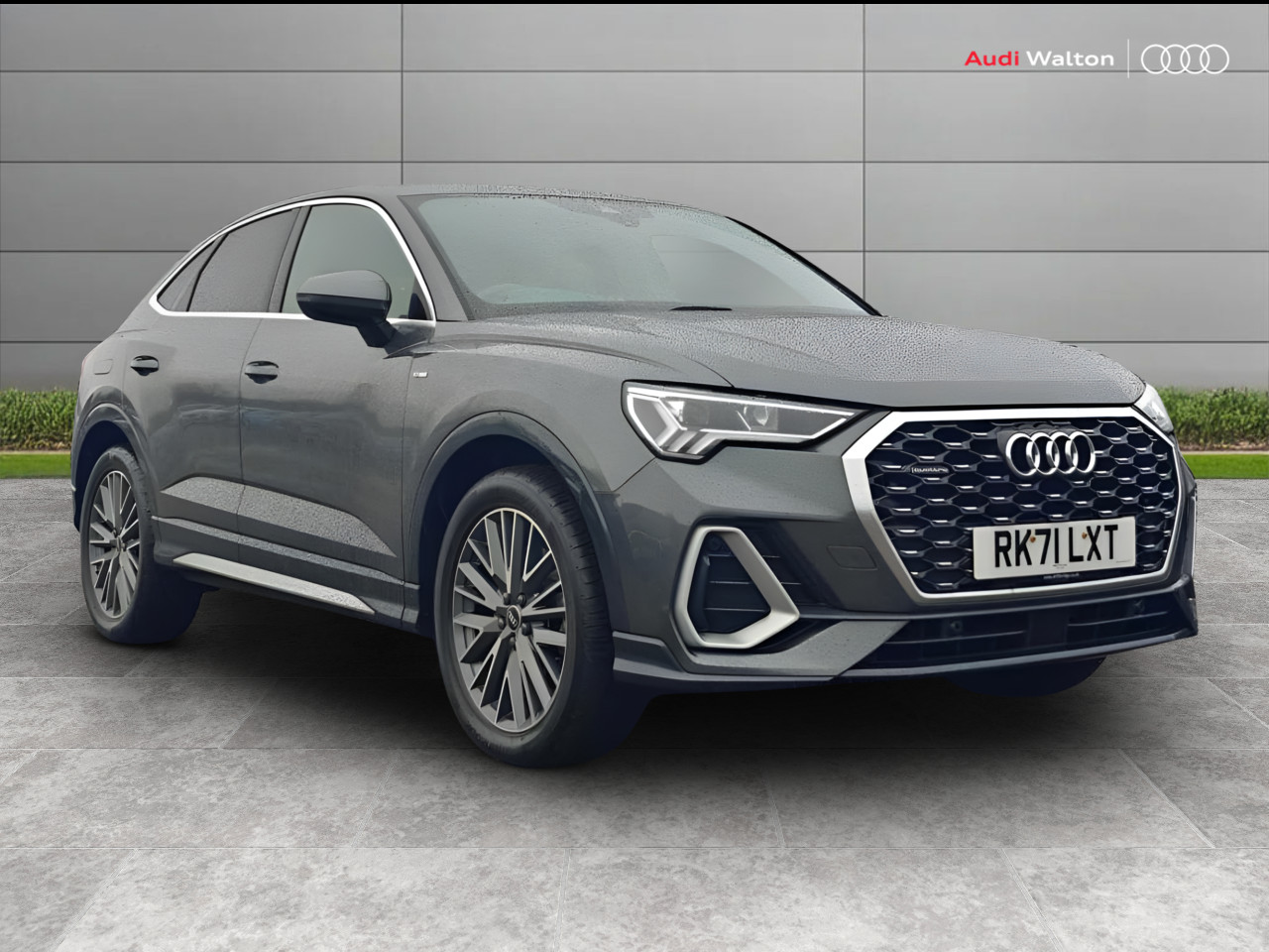 Main listing image - Audi Q3