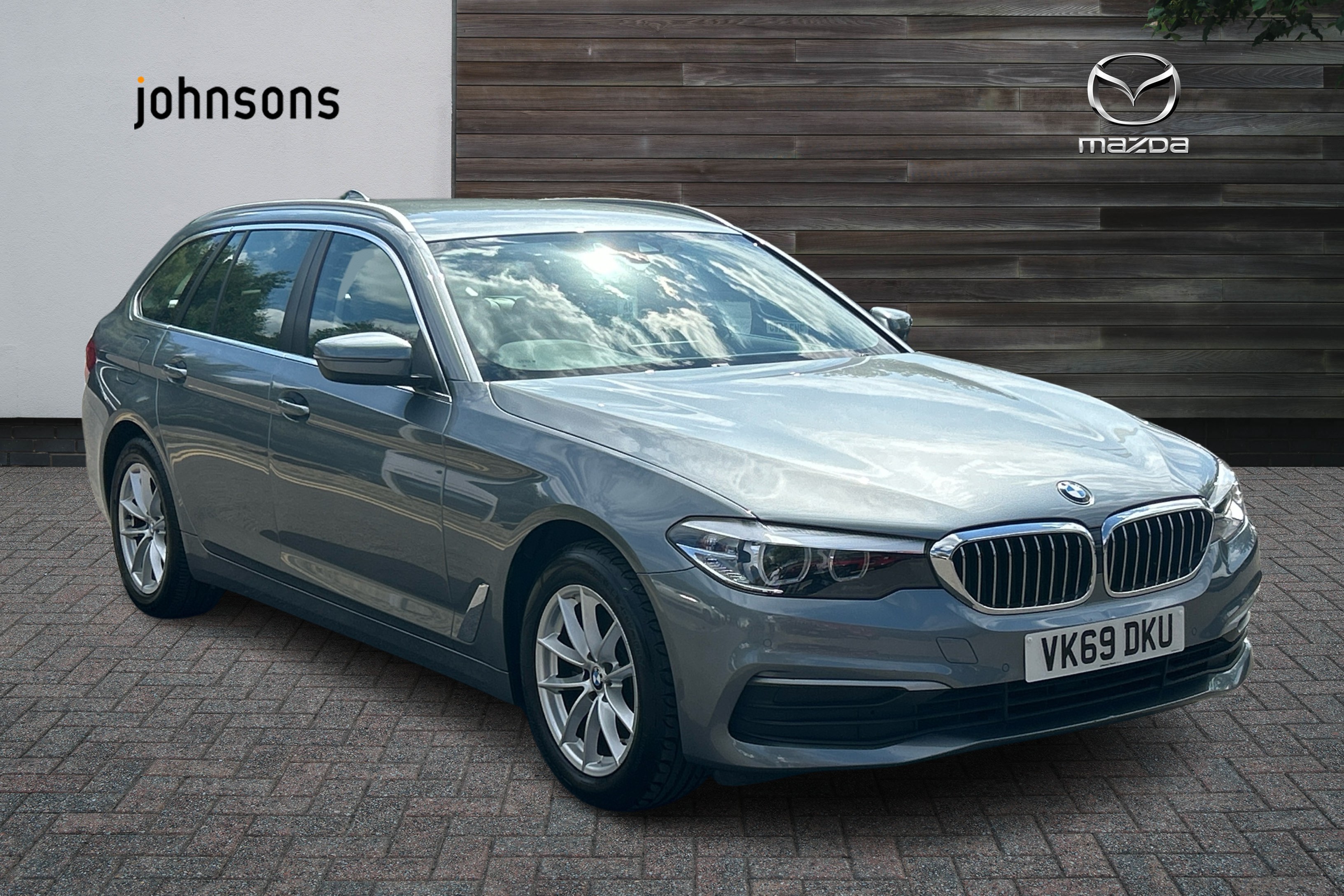 Main listing image - BMW 5 Series Touring