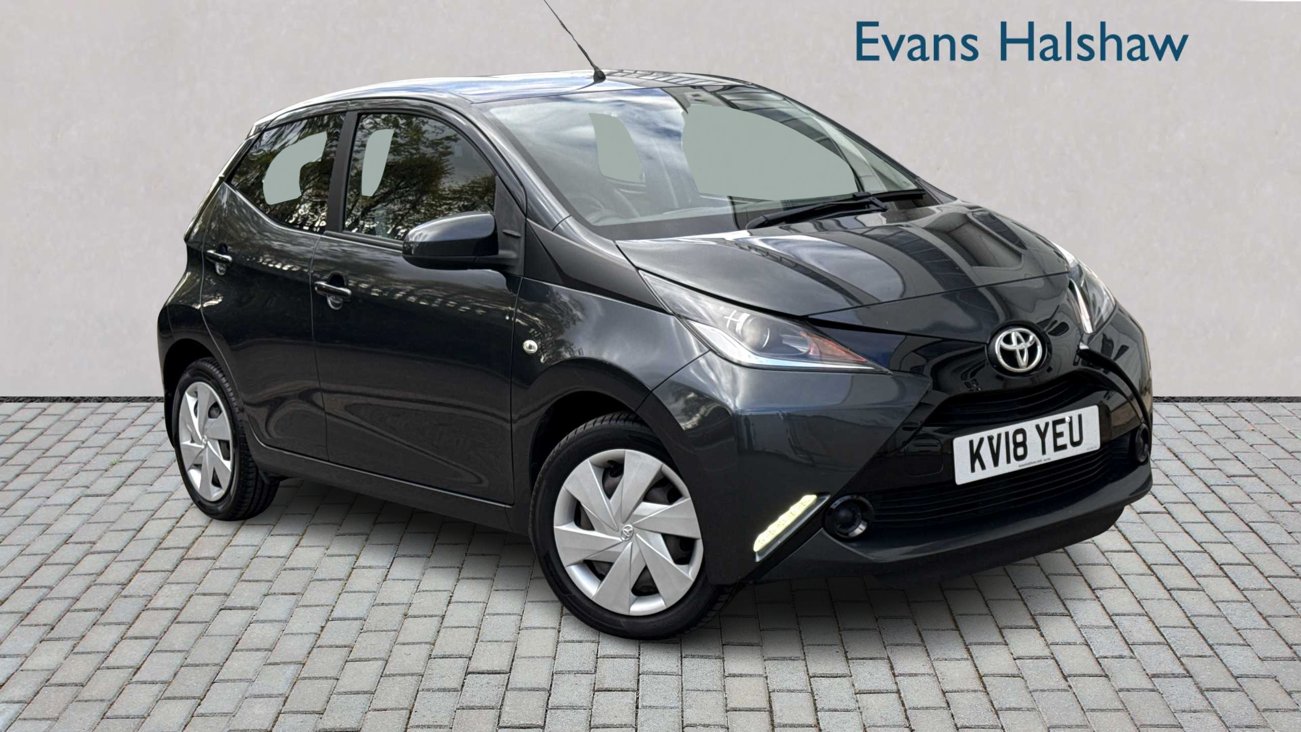 Main listing image - Toyota Aygo