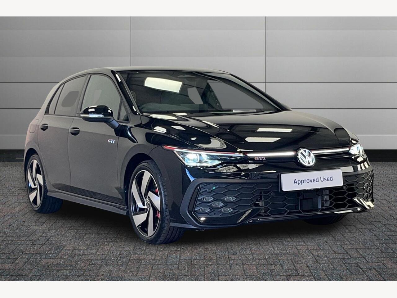 Main listing image - Volkswagen Golf