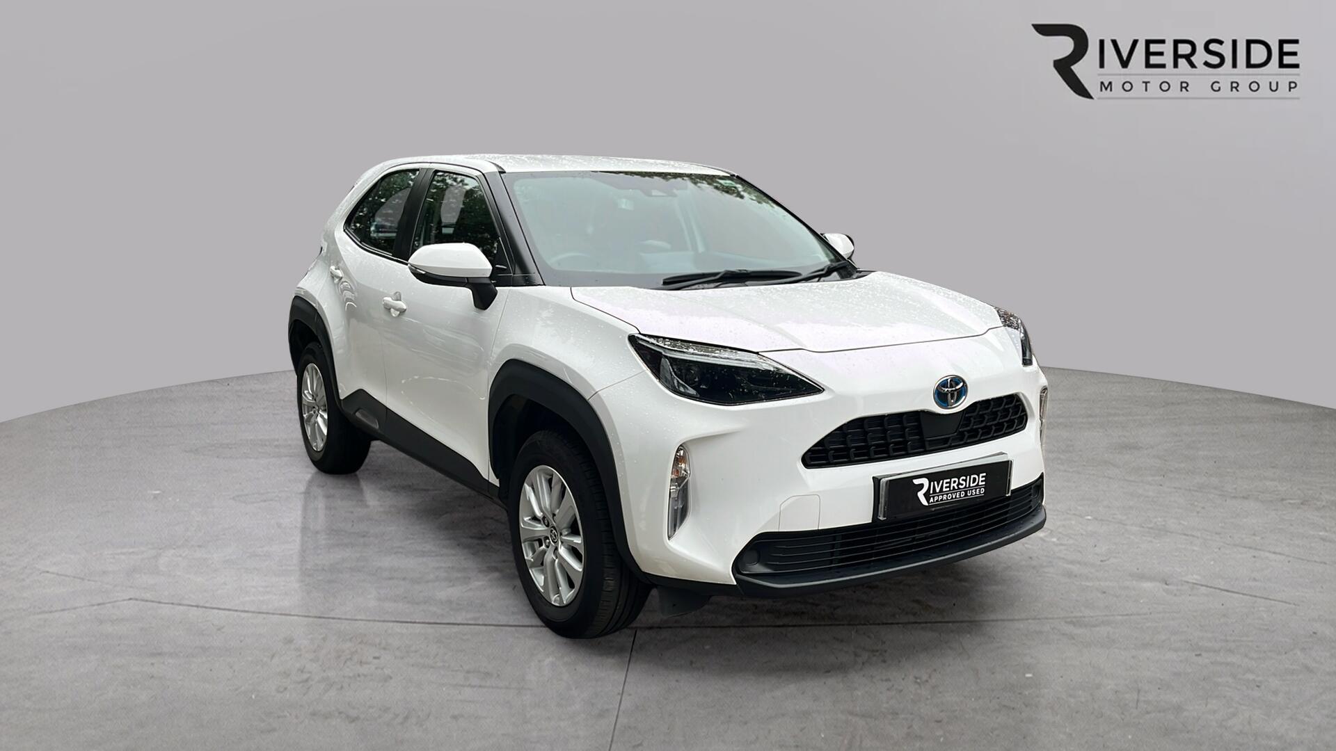 Main listing image - Toyota Yaris Cross