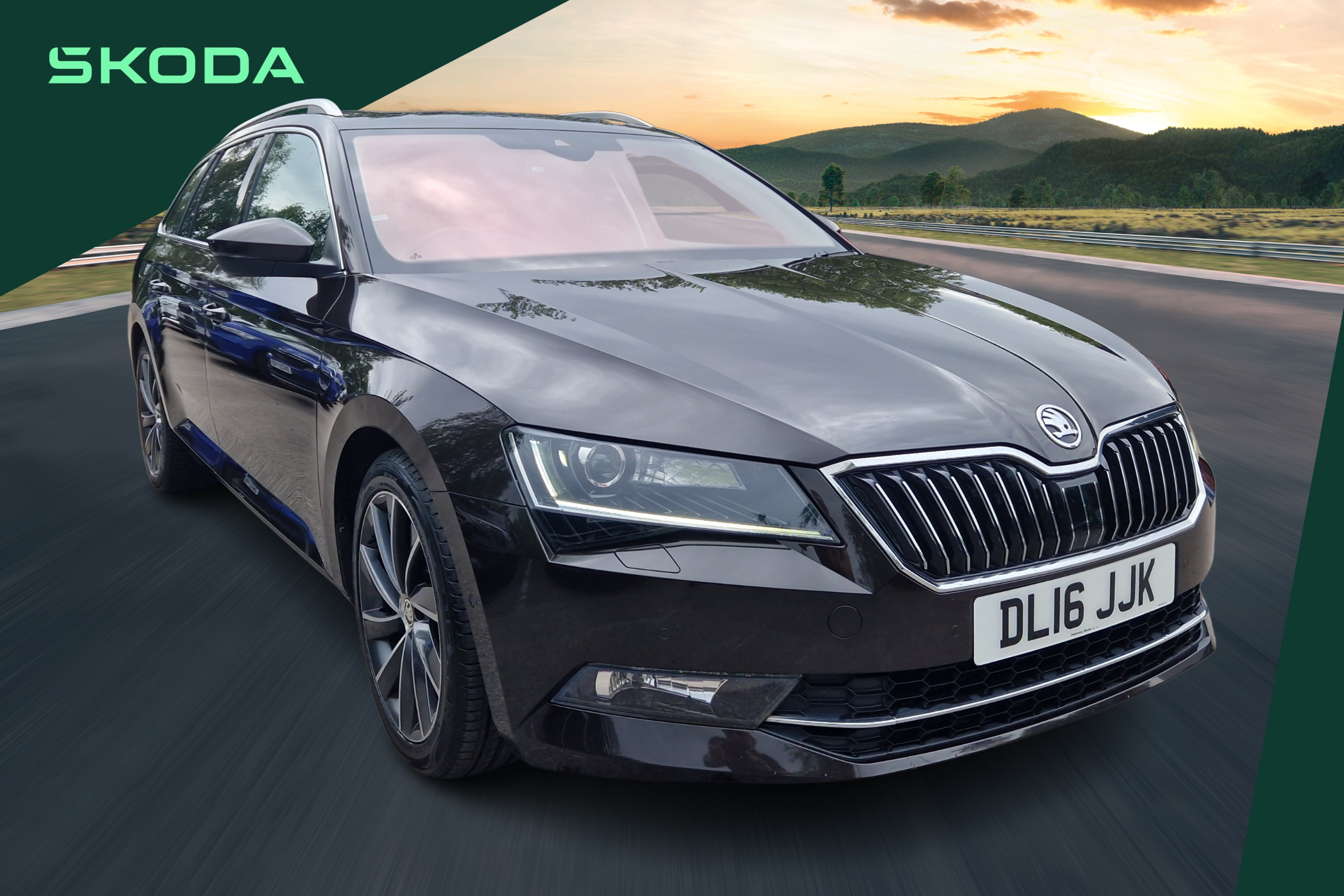 Main listing image - Skoda Superb Estate
