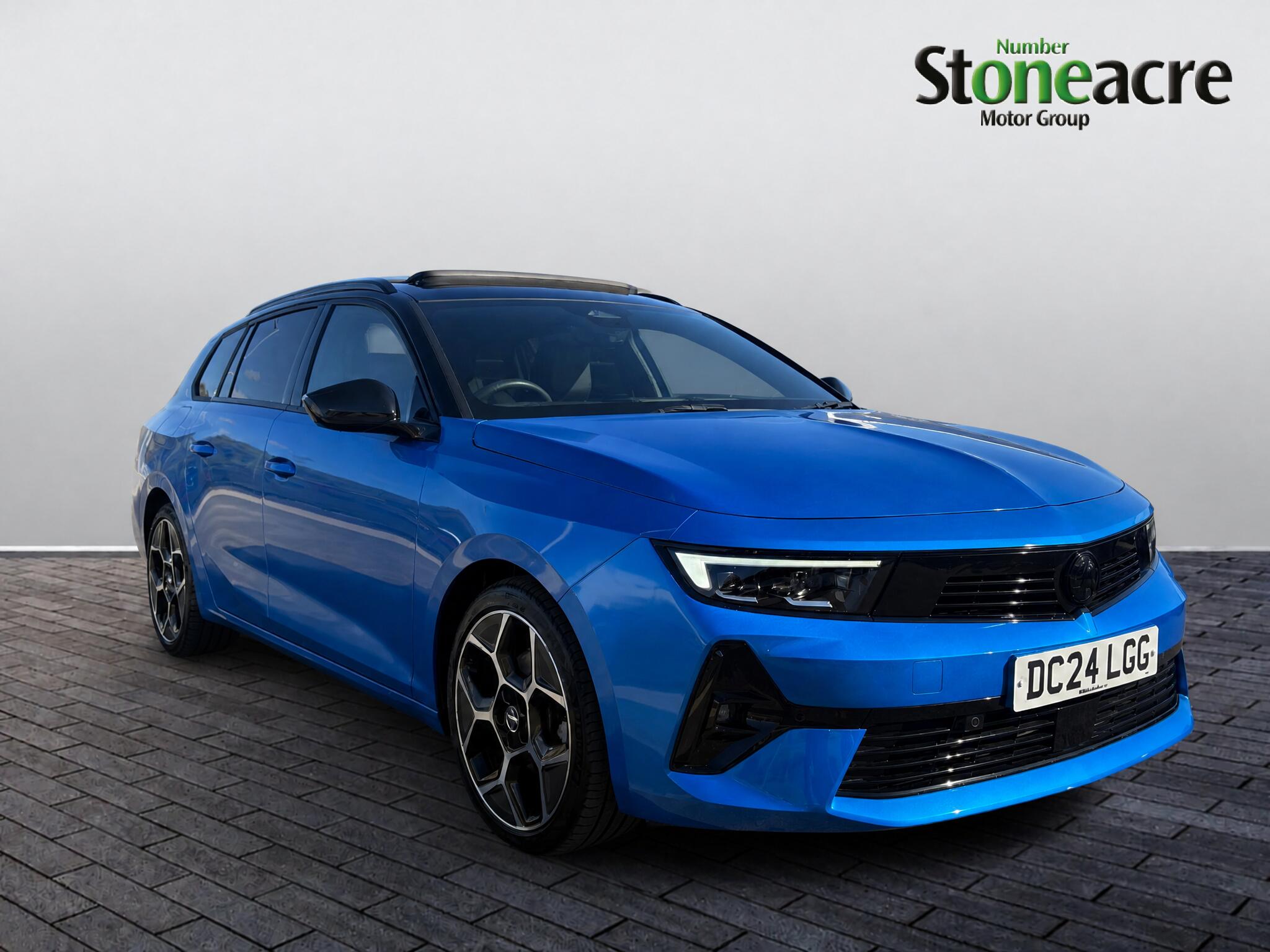 Main listing image - Vauxhall Astra