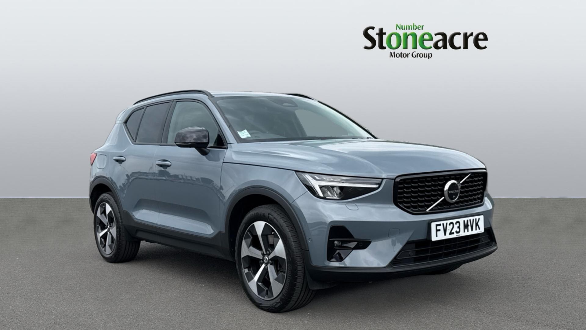 Main listing image - Volvo XC40