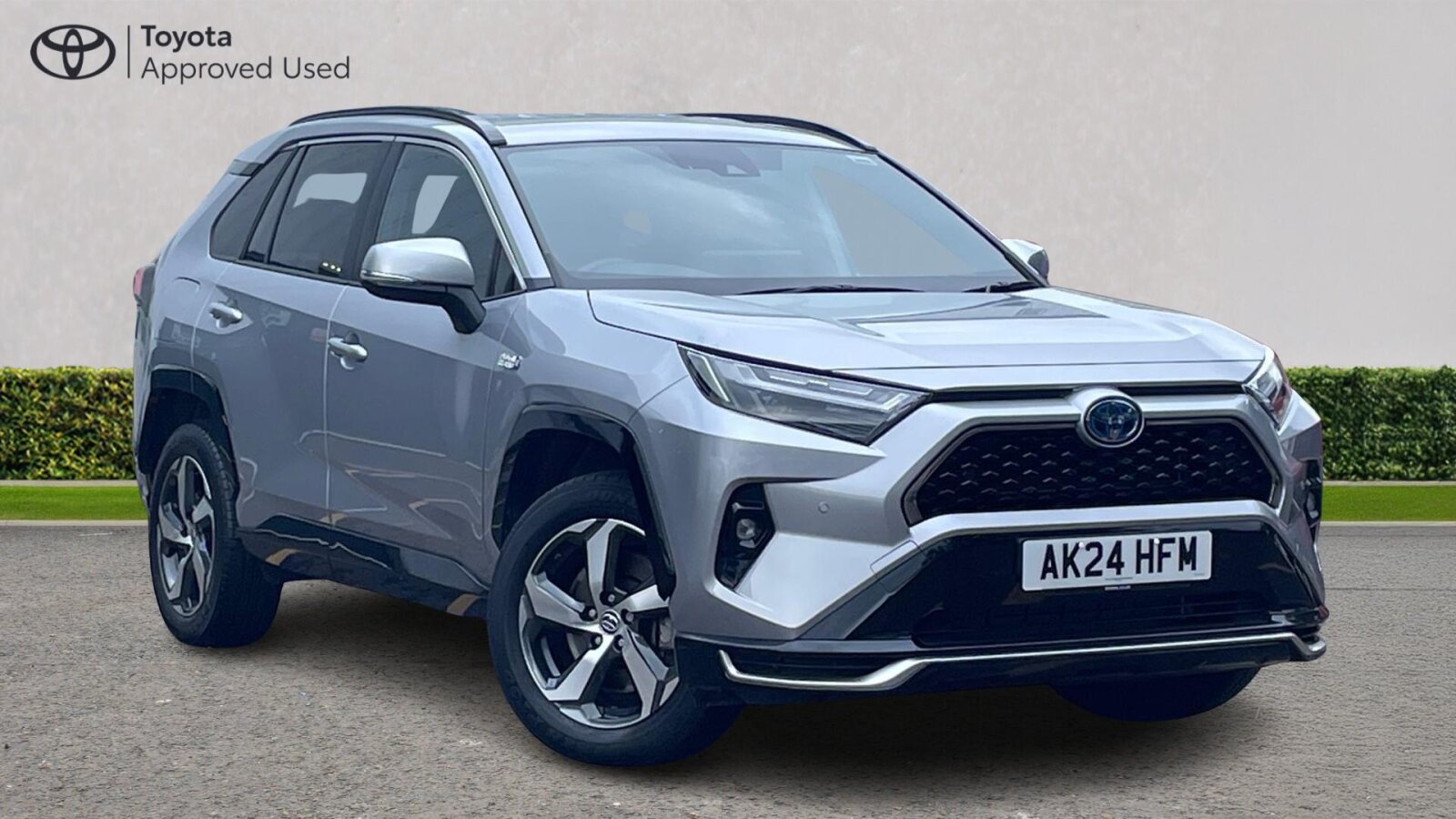 Main listing image - Toyota RAV4