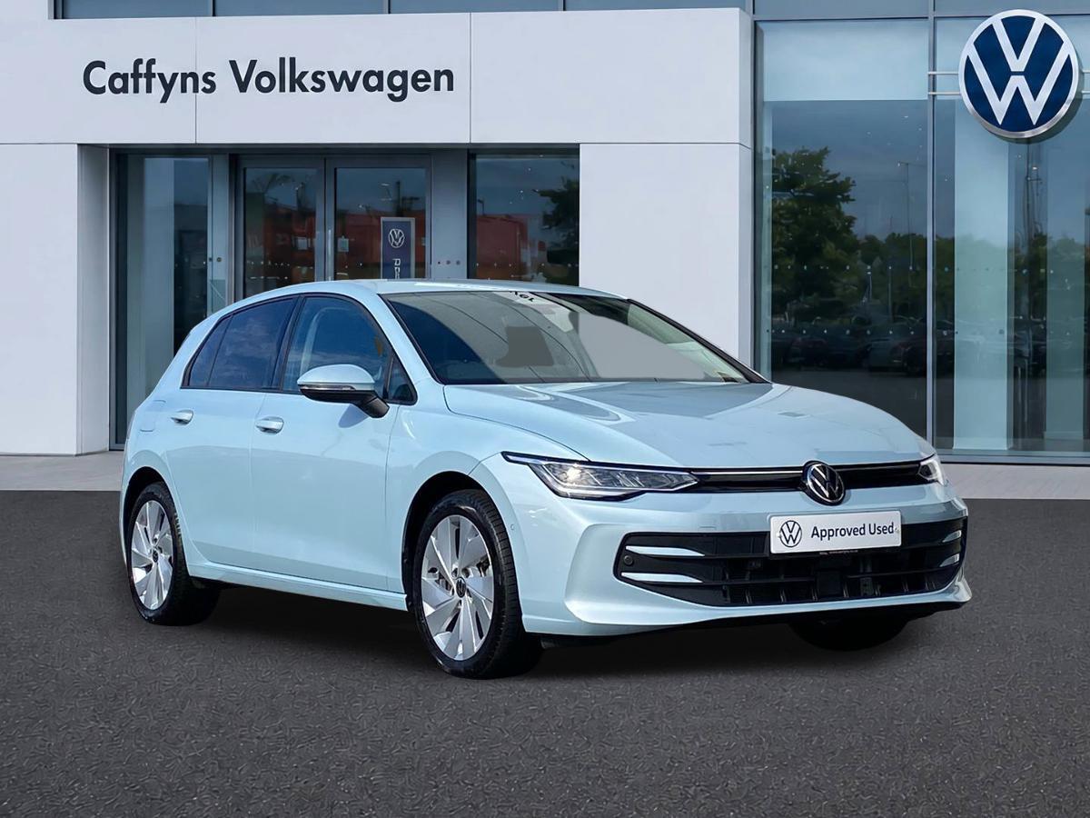 Main listing image - Volkswagen Golf