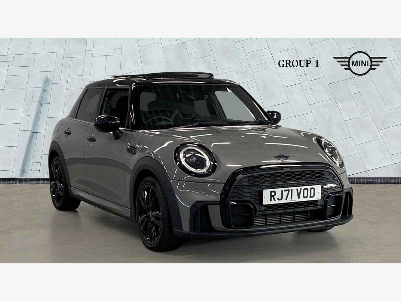 Main listing image - MINI Hatchback 5dr