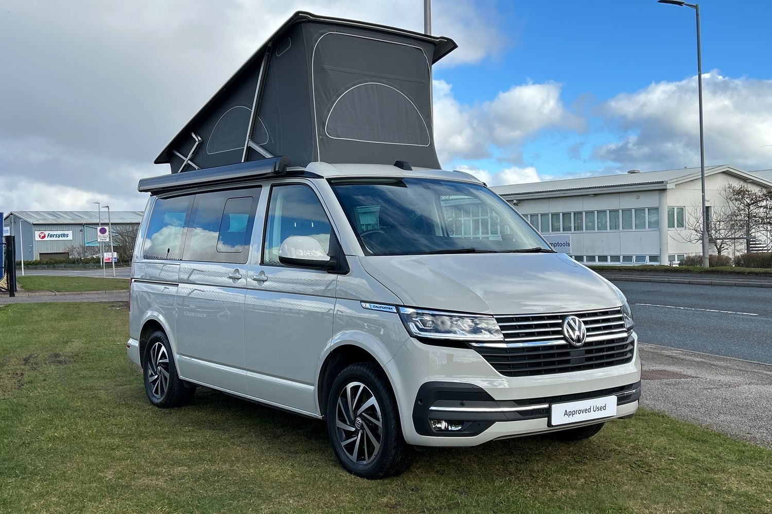 Main listing image - Volkswagen California
