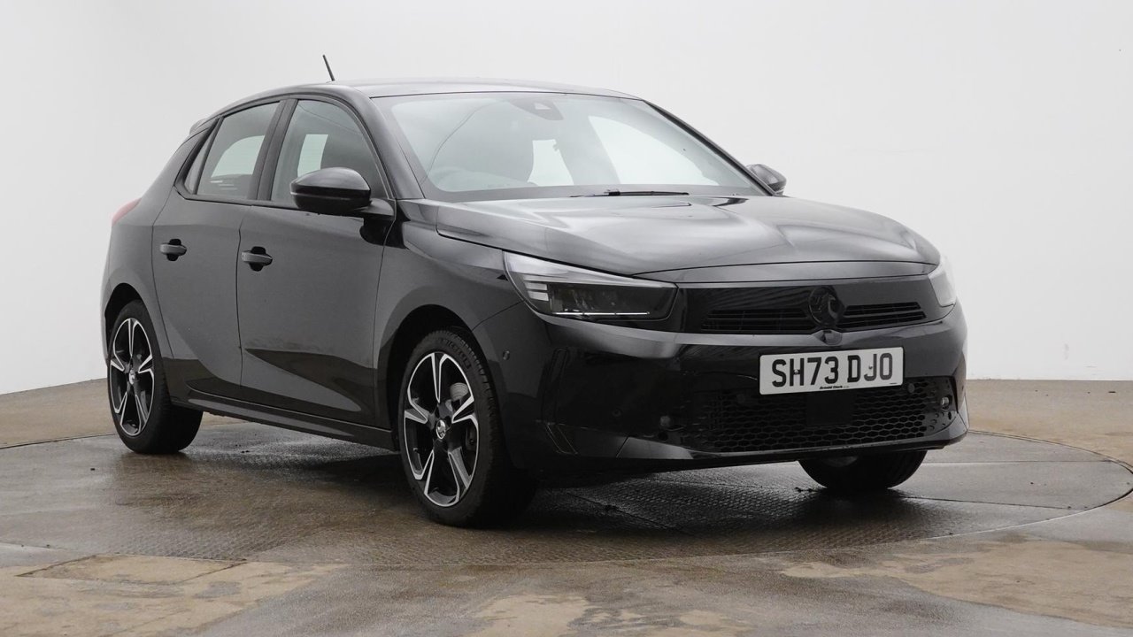 Main listing image - Vauxhall Corsa