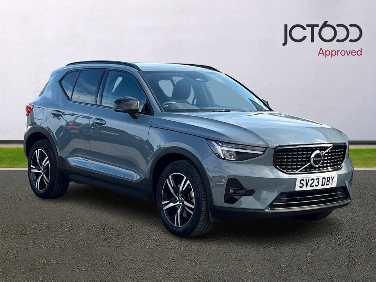 Main listing image - Volvo XC40