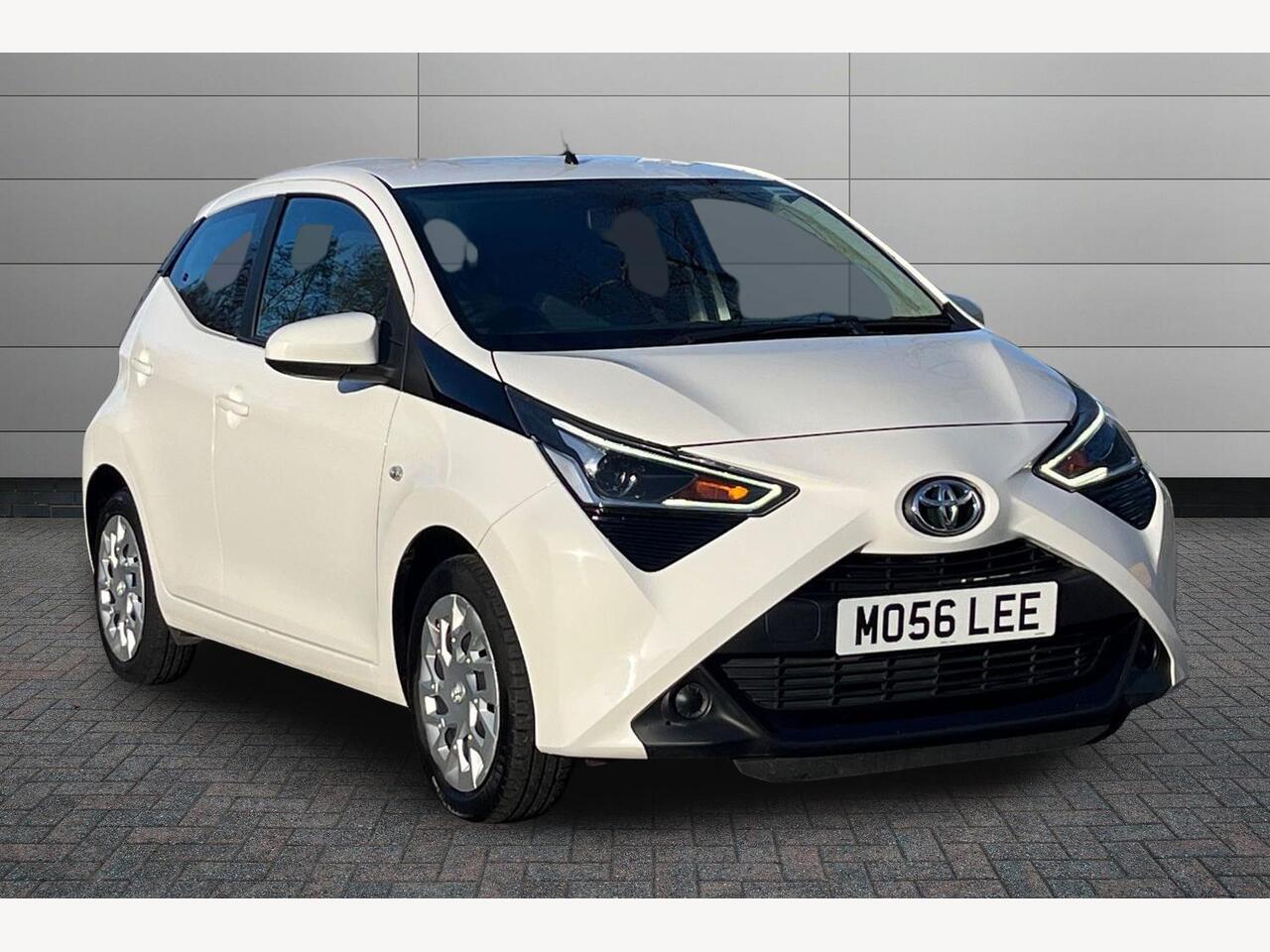 Main listing image - Toyota Aygo