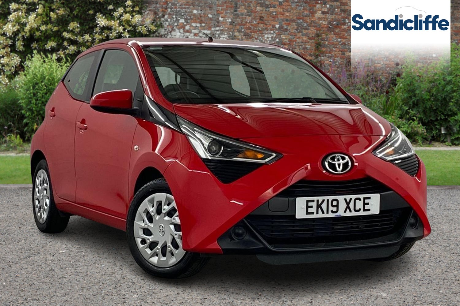 Main listing image - Toyota Aygo