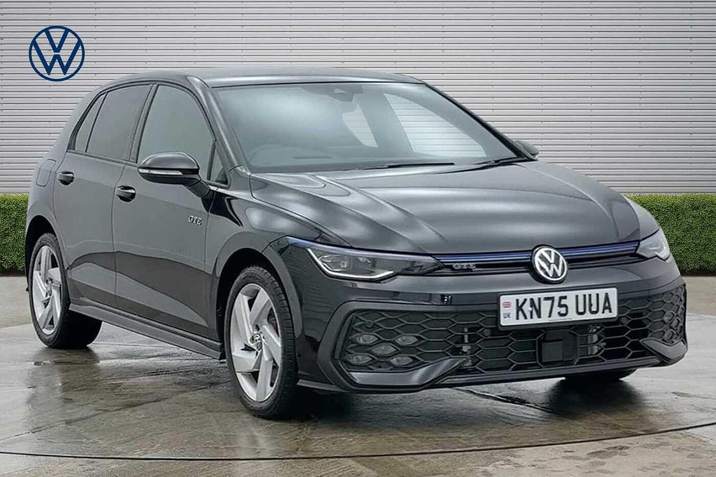 Main listing image - Volkswagen Golf GTE