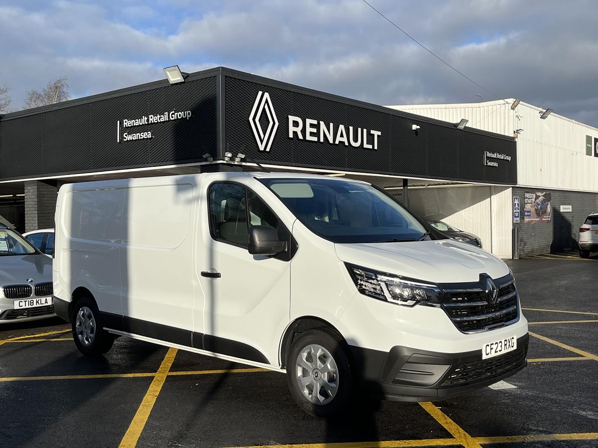 Main listing image - Renault Trafic