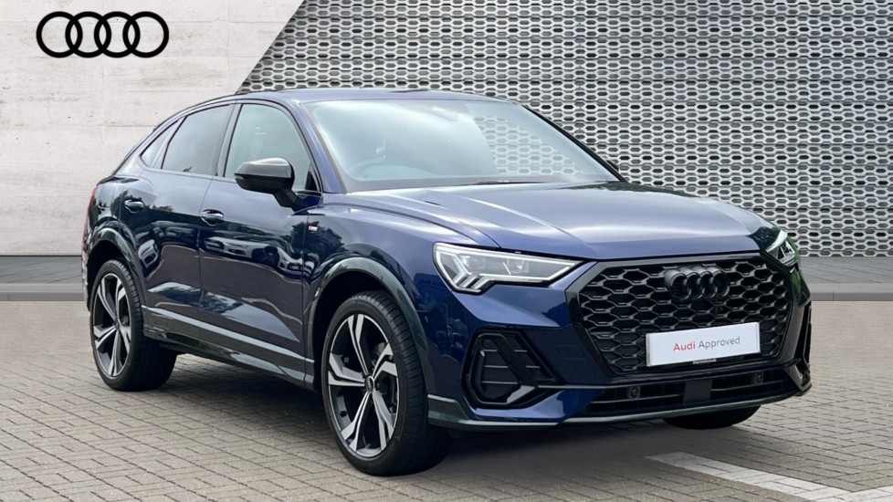Main listing image - Audi Q3