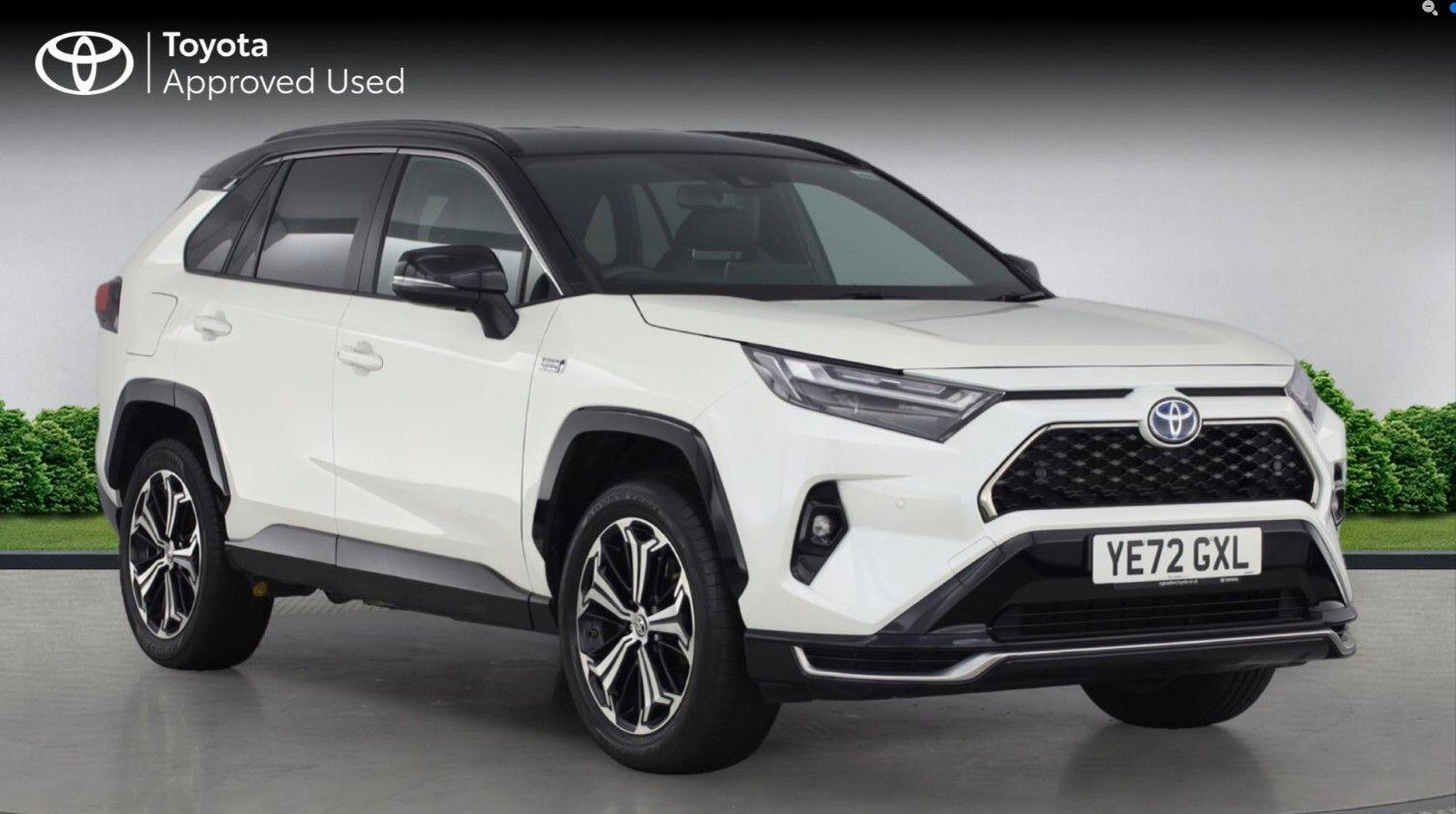 Main listing image - Toyota RAV4