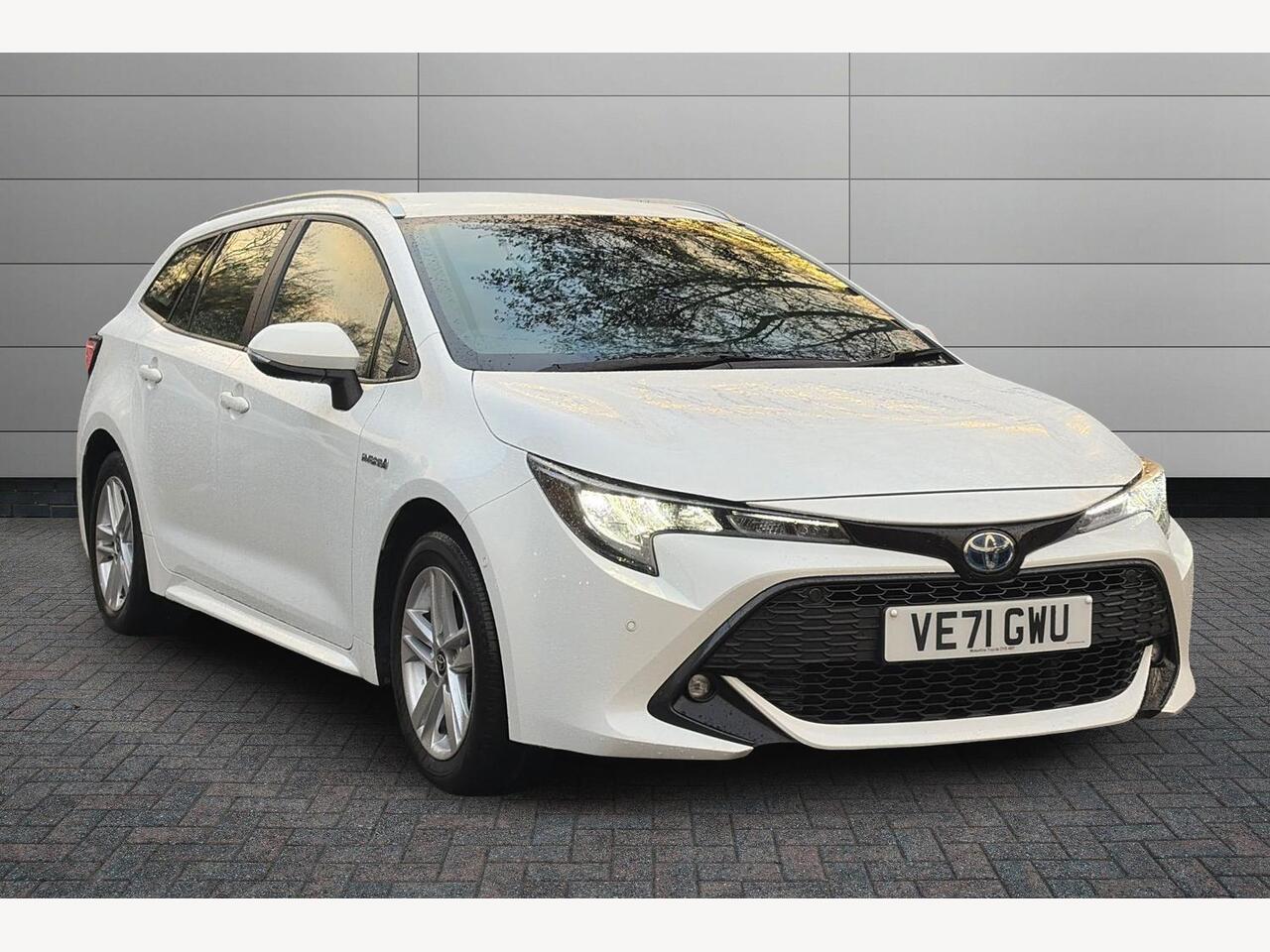 Main listing image - Toyota Corolla Touring Sport