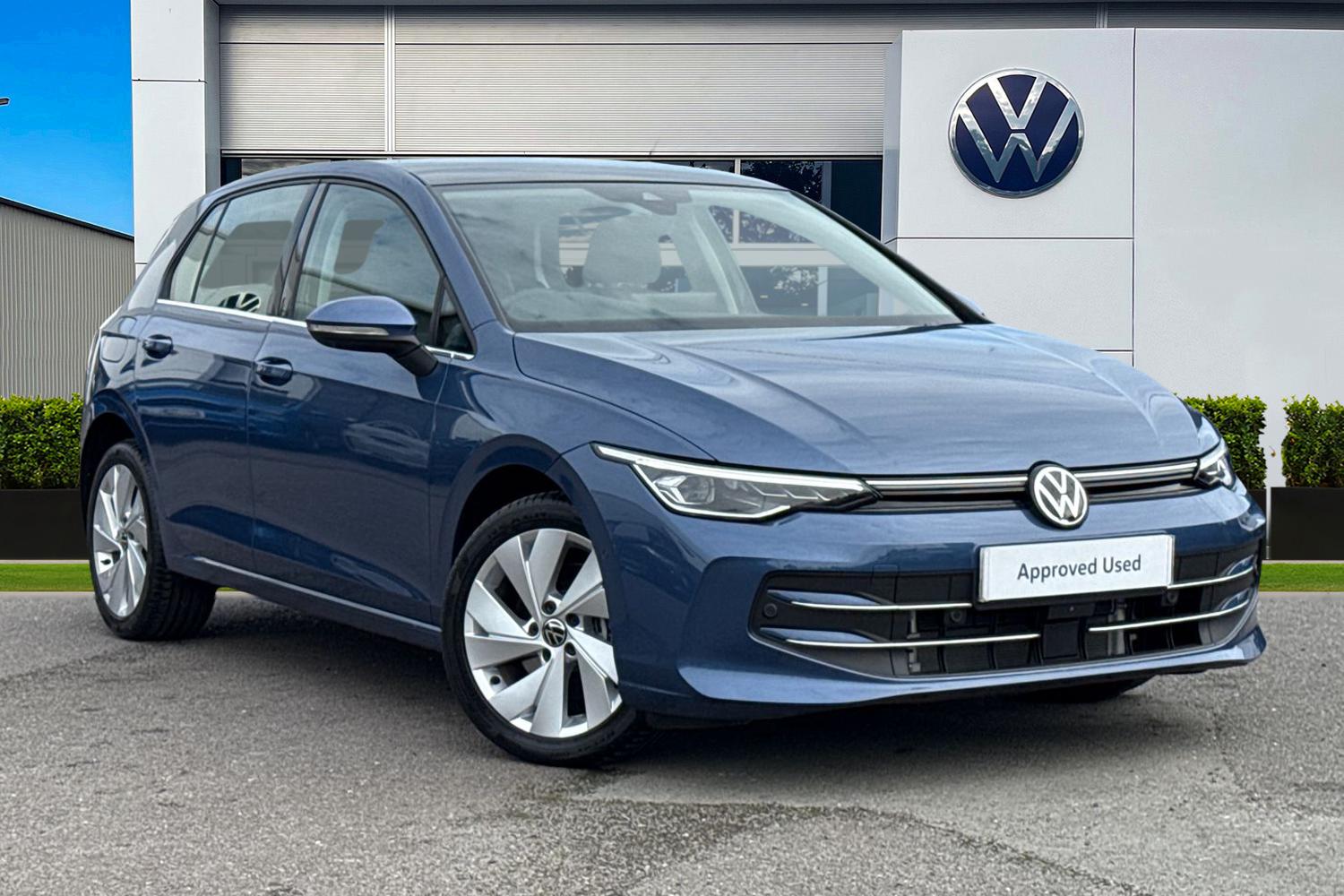 Main listing image - Volkswagen Golf