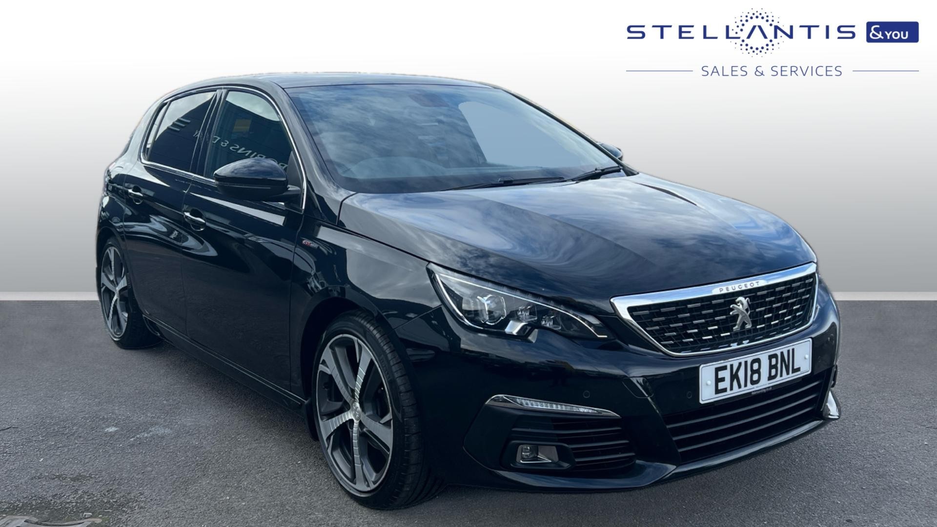 Main listing image - Peugeot 308