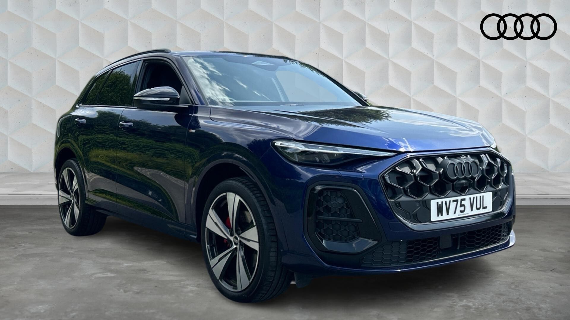 Main listing image - Audi Q5