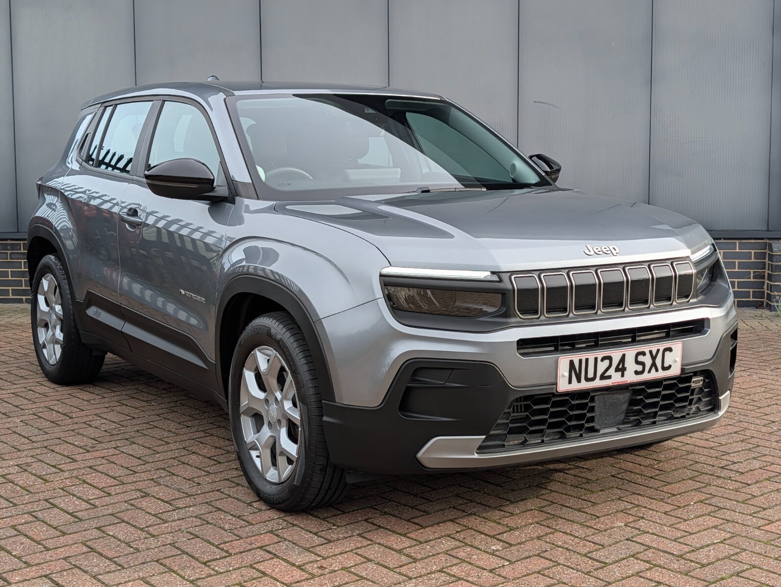 Main listing image - Jeep Avenger