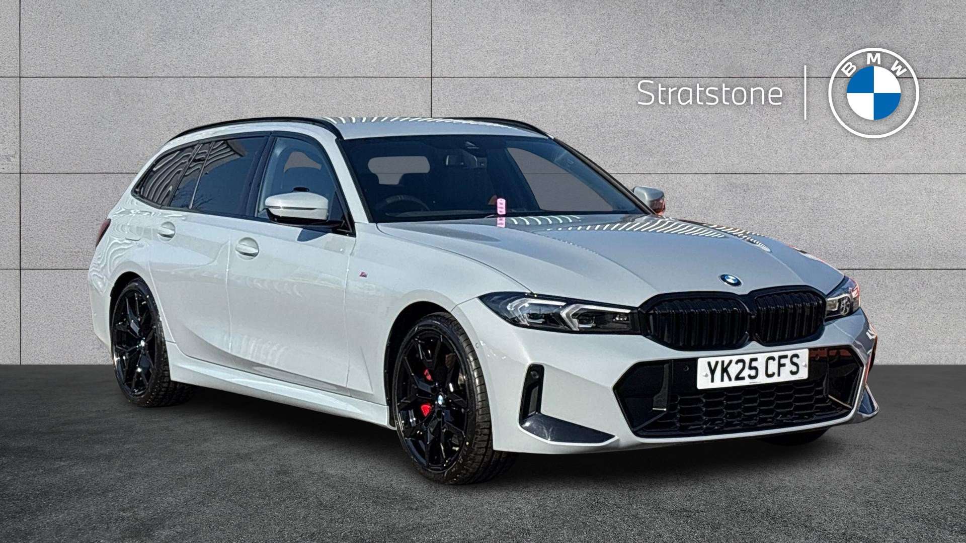 Main listing image - BMW 3 Series Touring