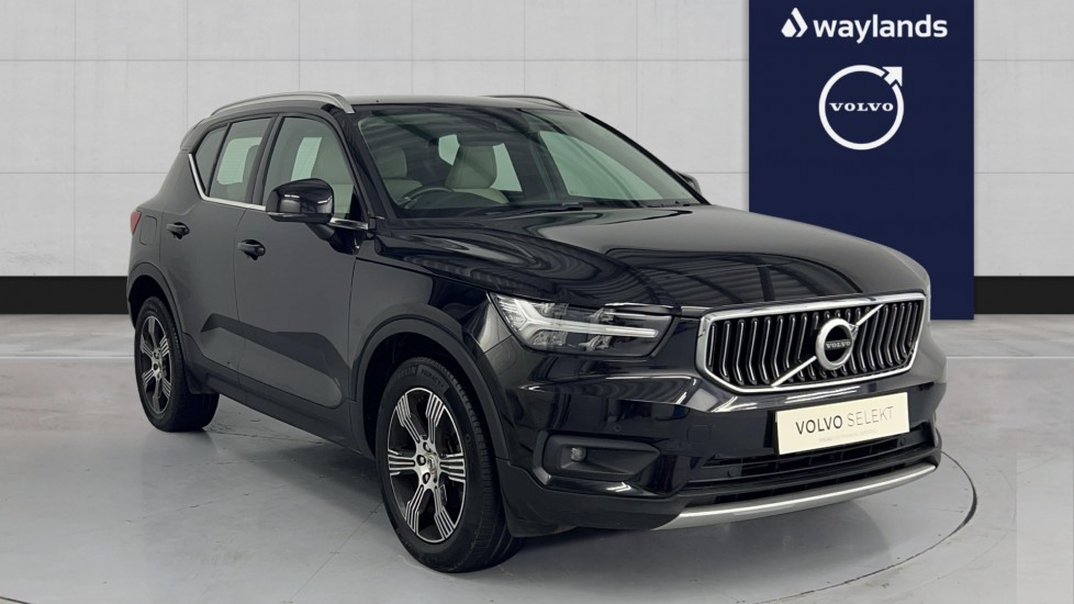 Main listing image - Volvo XC40