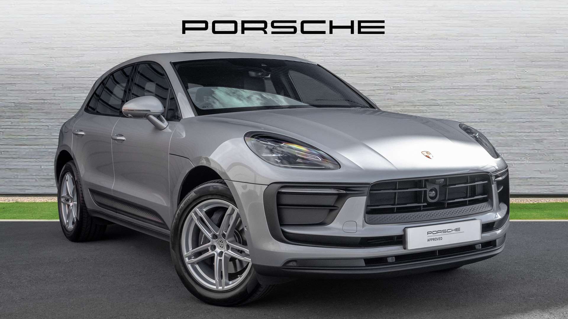 Main listing image - Porsche Macan