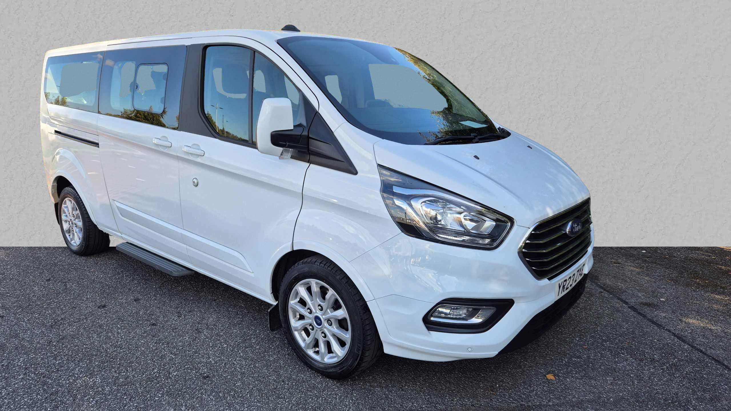 Main listing image - Ford Tourneo Custom