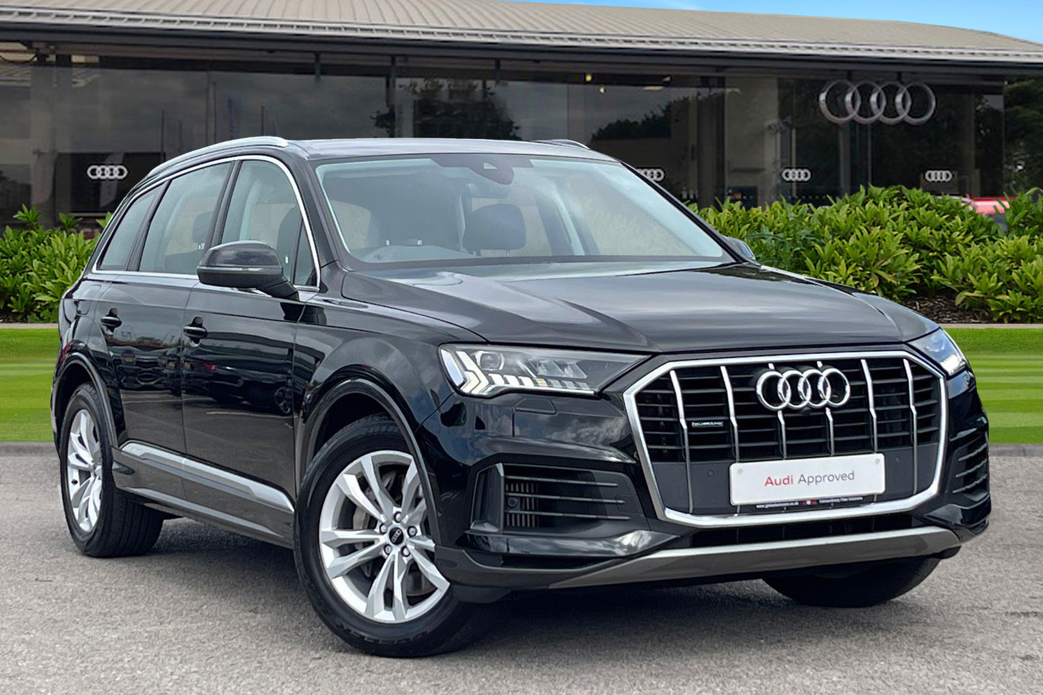 Main listing image - Audi Q7