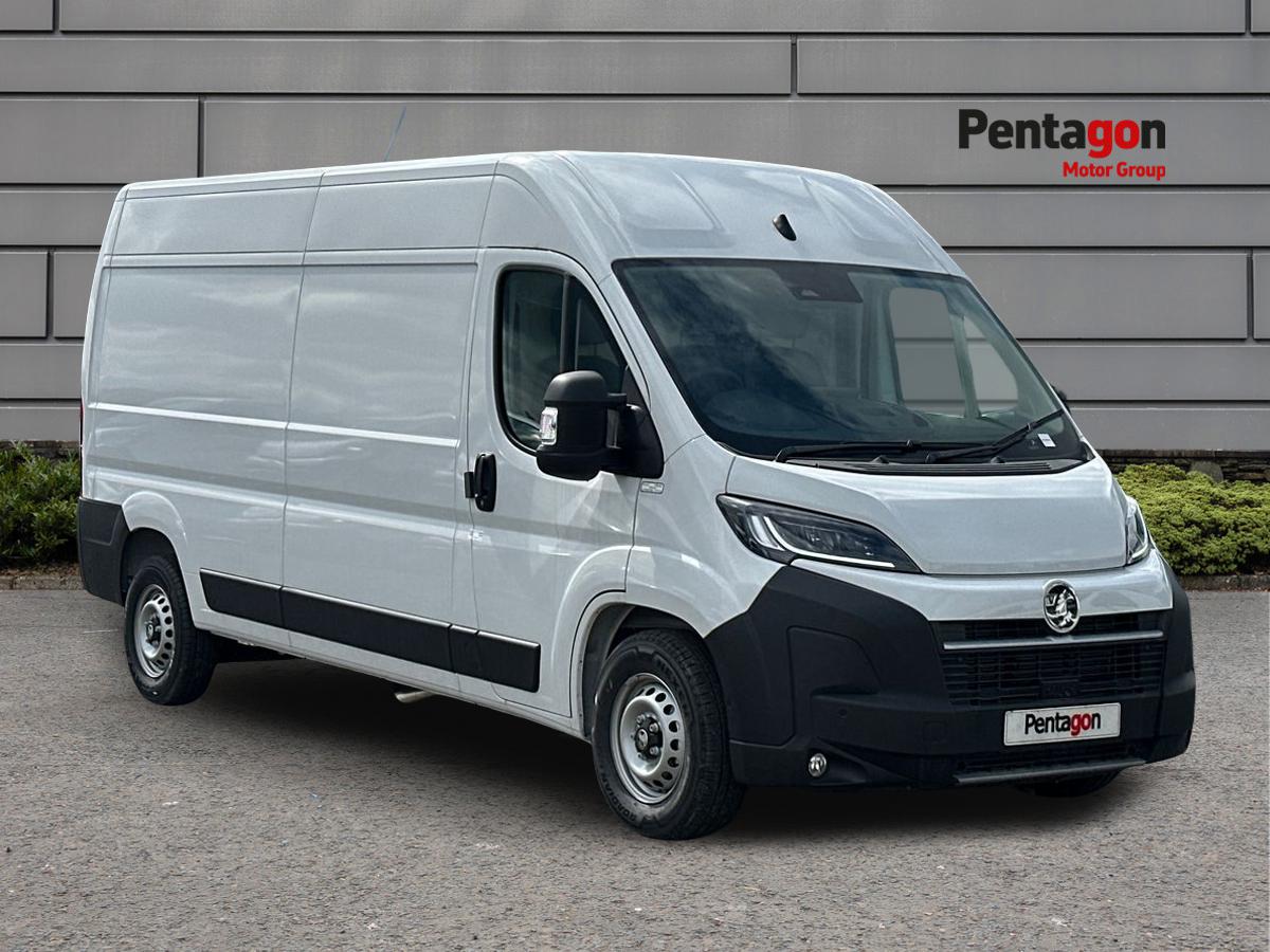 Main listing image - Vauxhall Movano