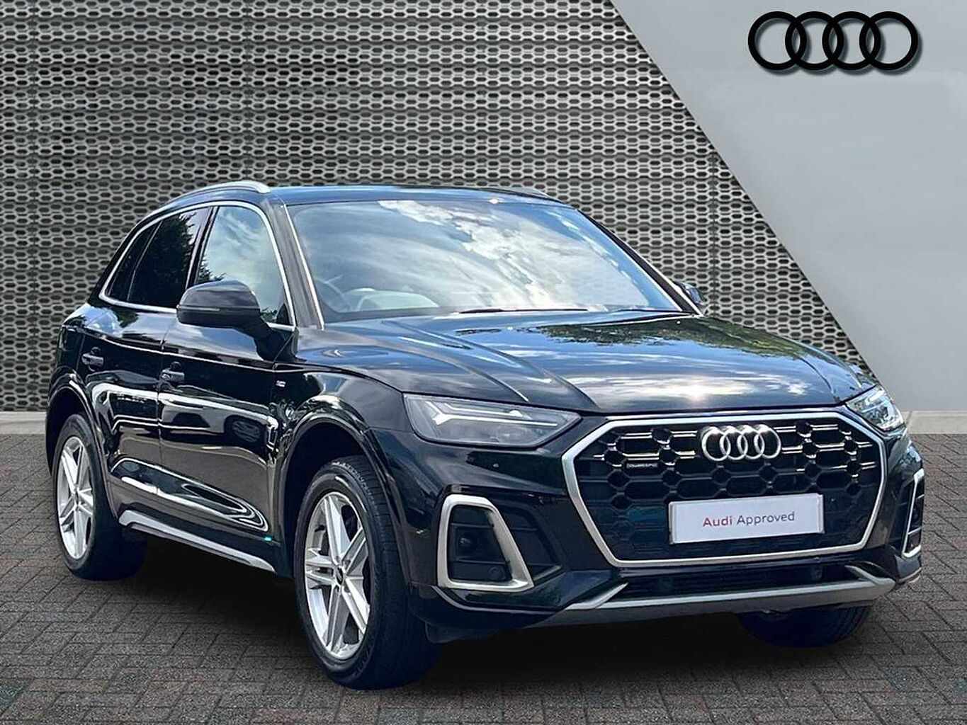 Main listing image - Audi Q5