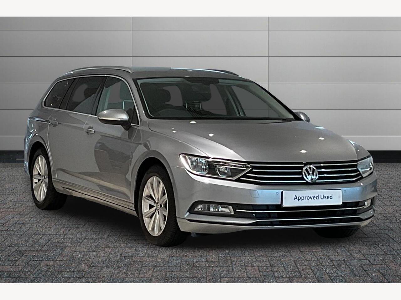 Main listing image - Volkswagen Passat Estate