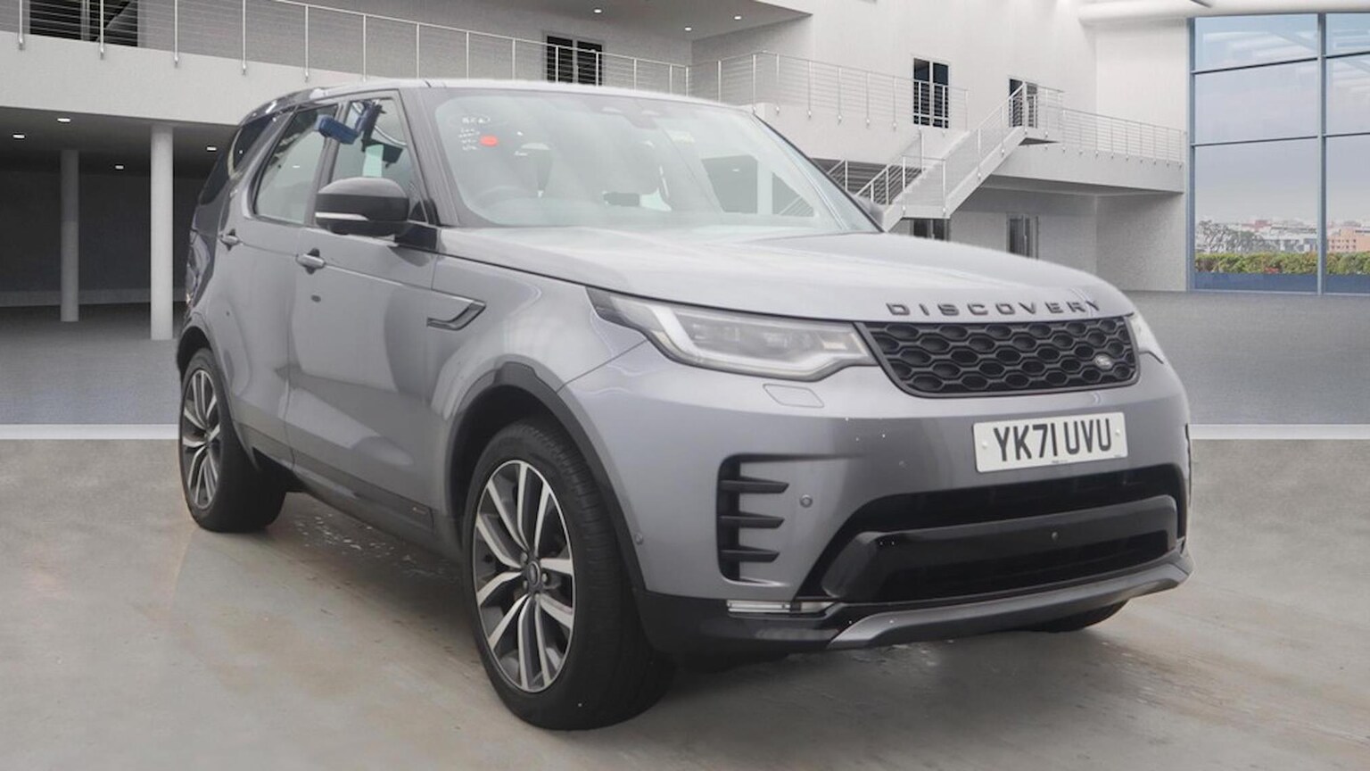 Main listing image - Land Rover Discovery