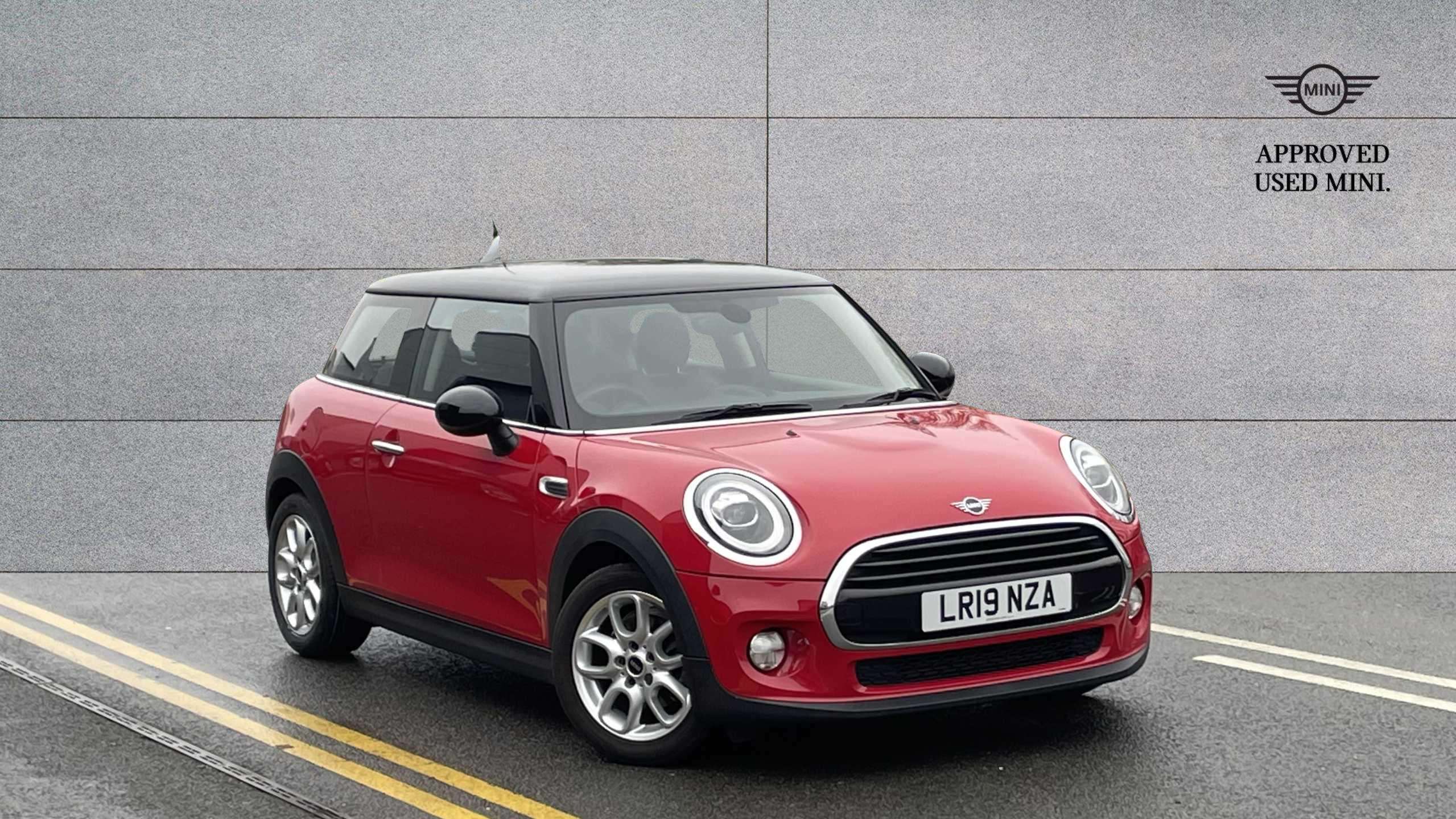 Main listing image - MINI Hatchback