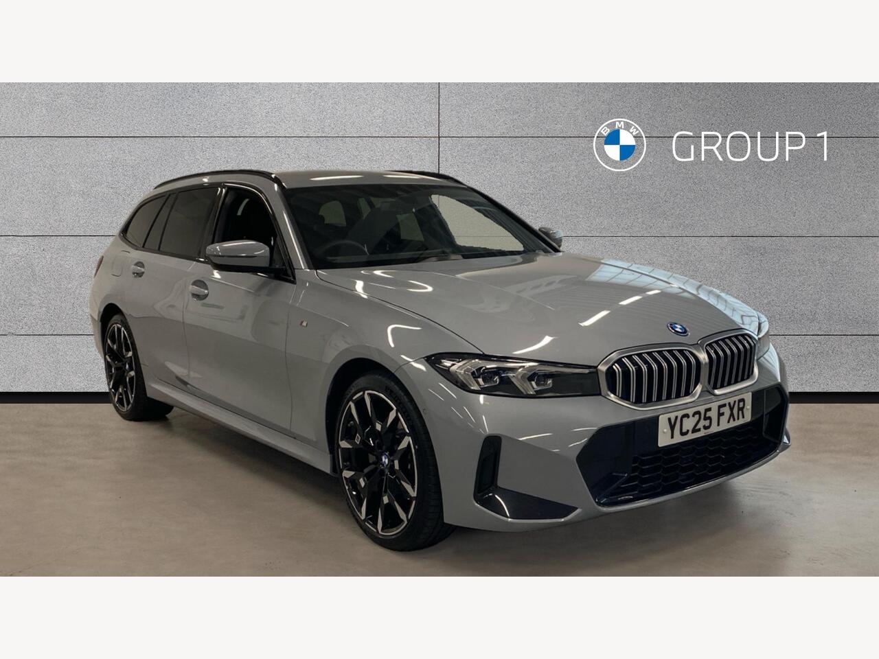 Main listing image - BMW 3 Series Touring