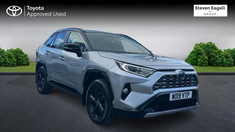 Main listing image - Toyota RAV4