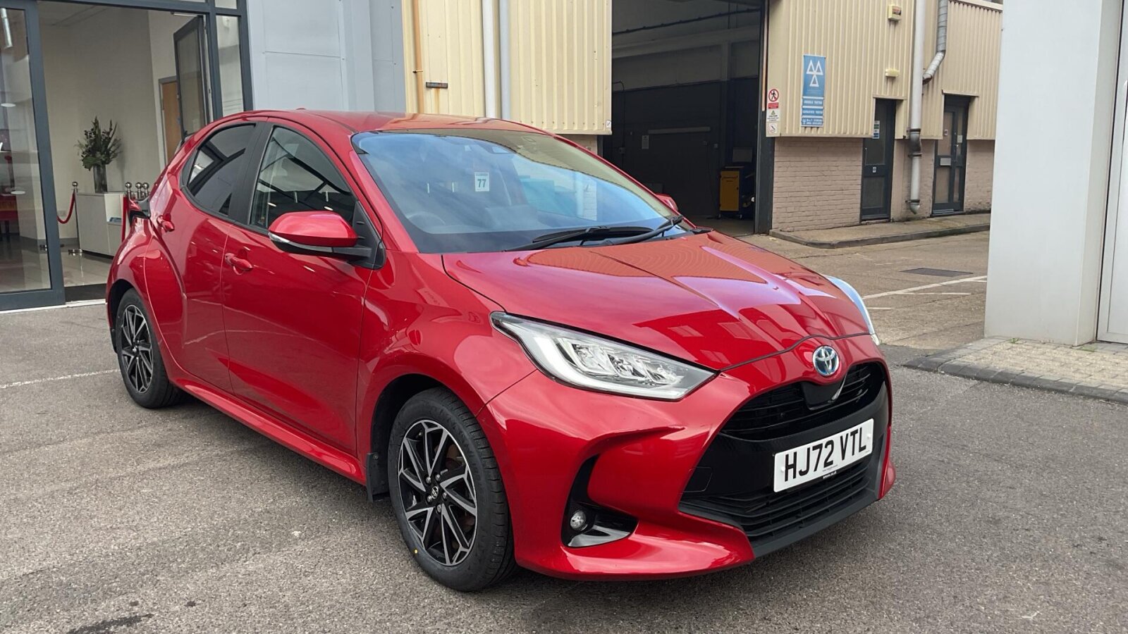 Main listing image - Toyota Yaris