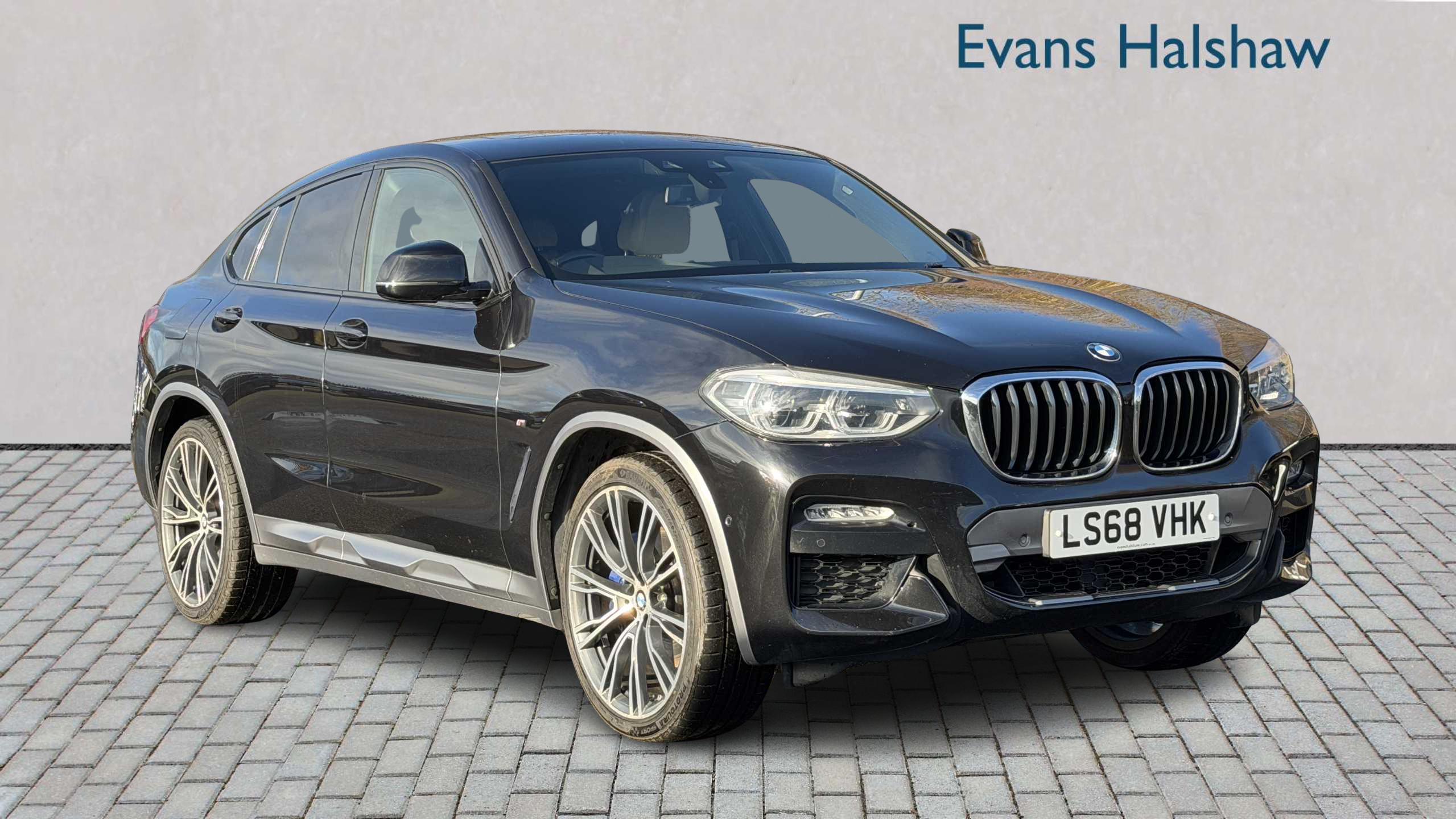 Main listing image - BMW X4