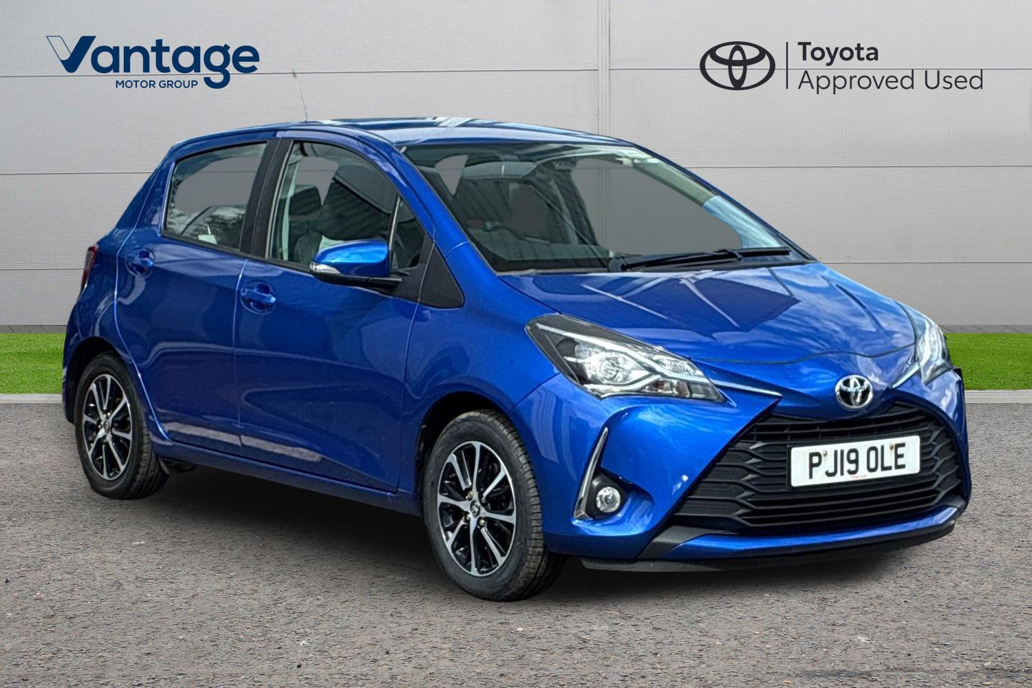 Main listing image - Toyota Yaris