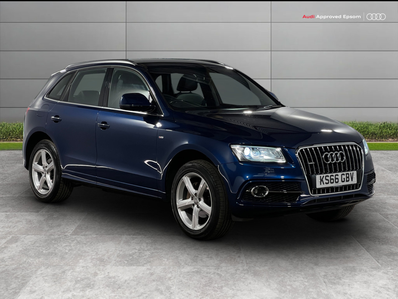 Main listing image - Audi Q5