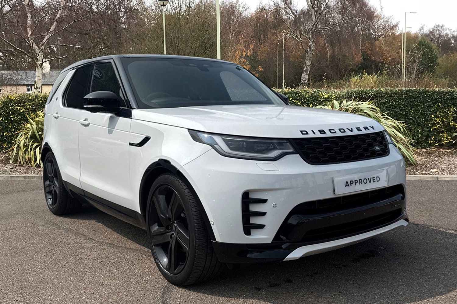 Main listing image - Land Rover Discovery