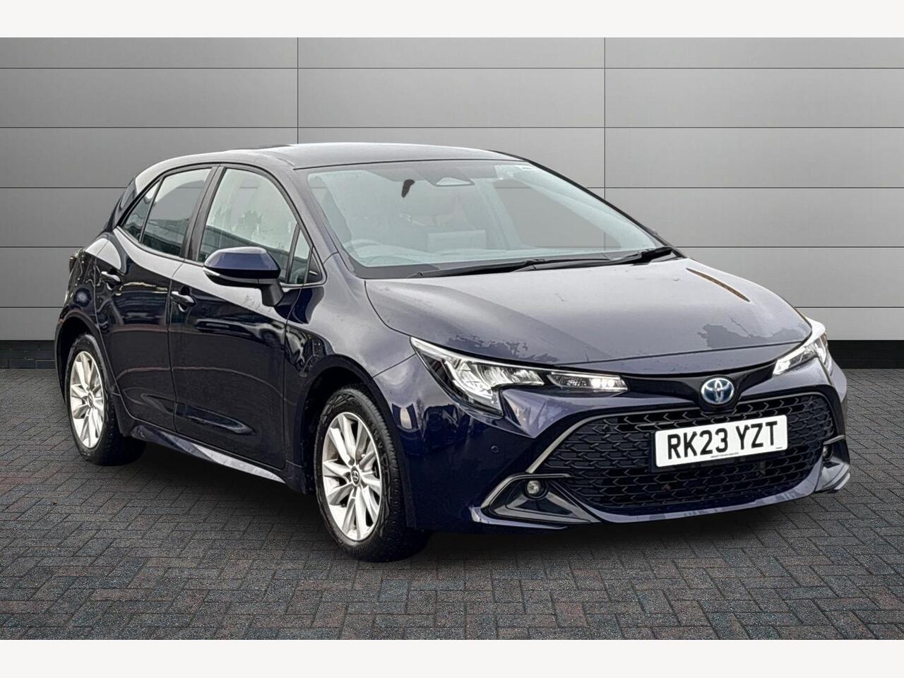 Main listing image - Toyota Corolla