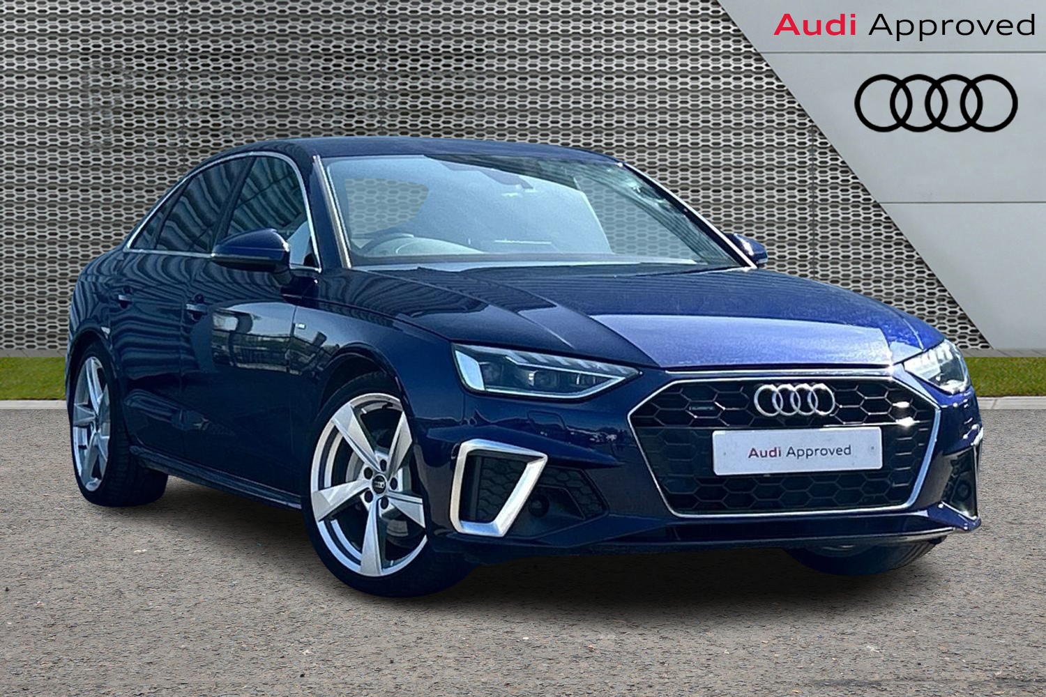 Main listing image - Audi A4