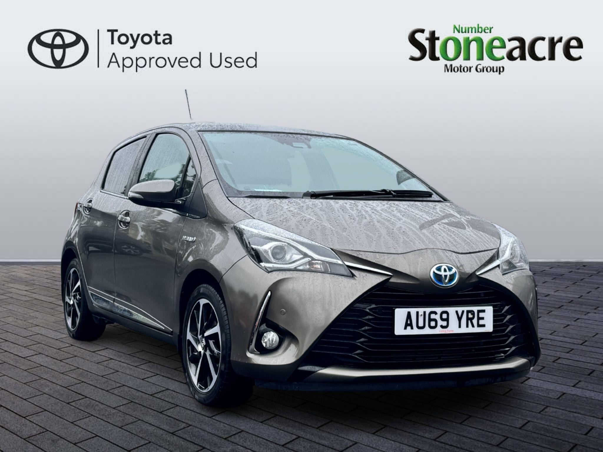 Main listing image - Toyota Yaris